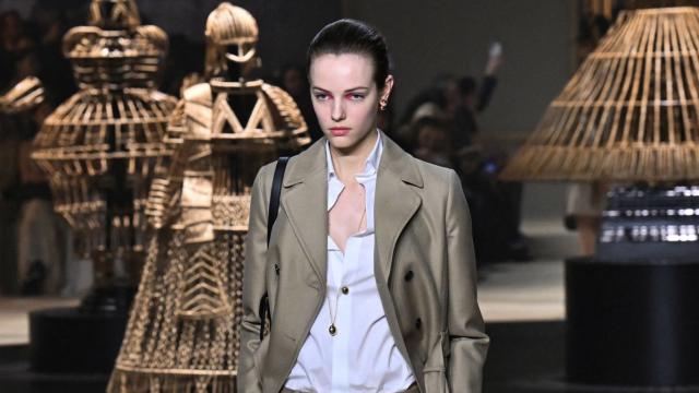 Silueta del desfile de Dior.