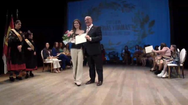 Gala de elección de las reinas y damas.