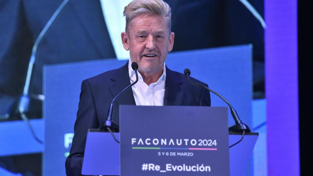 Wayne Griffihs, presidente de Anfac, durante su intervención en el Congreso de Faconauto.