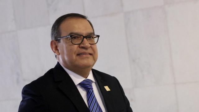 El primer ministro de Perú, Alberto Otárola, en una foto de archivo.