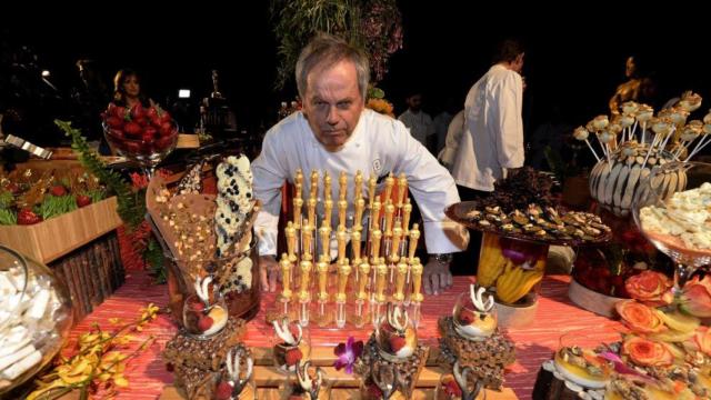 El chef Wolfgang Puck durante una de las cenas de los Oscars.