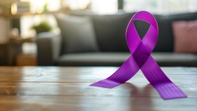 ¿Por qué se utiliza un lazo morado como símbolo del Día de la Mujer?