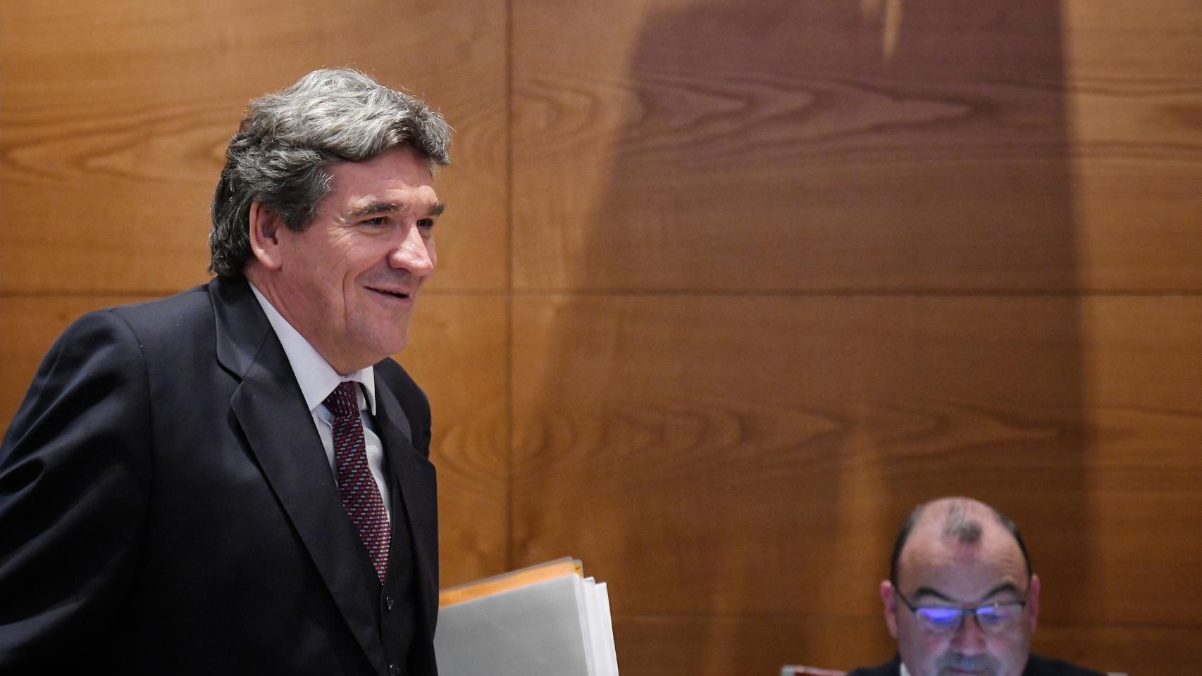 José Luis Escrivá, ministro para la Transformación Digital y de la Función Pública, durante su comparecencia en el Senado el 7 de marzo de 2024.