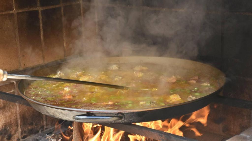 Una de las paellas del Restaurante Rioja.