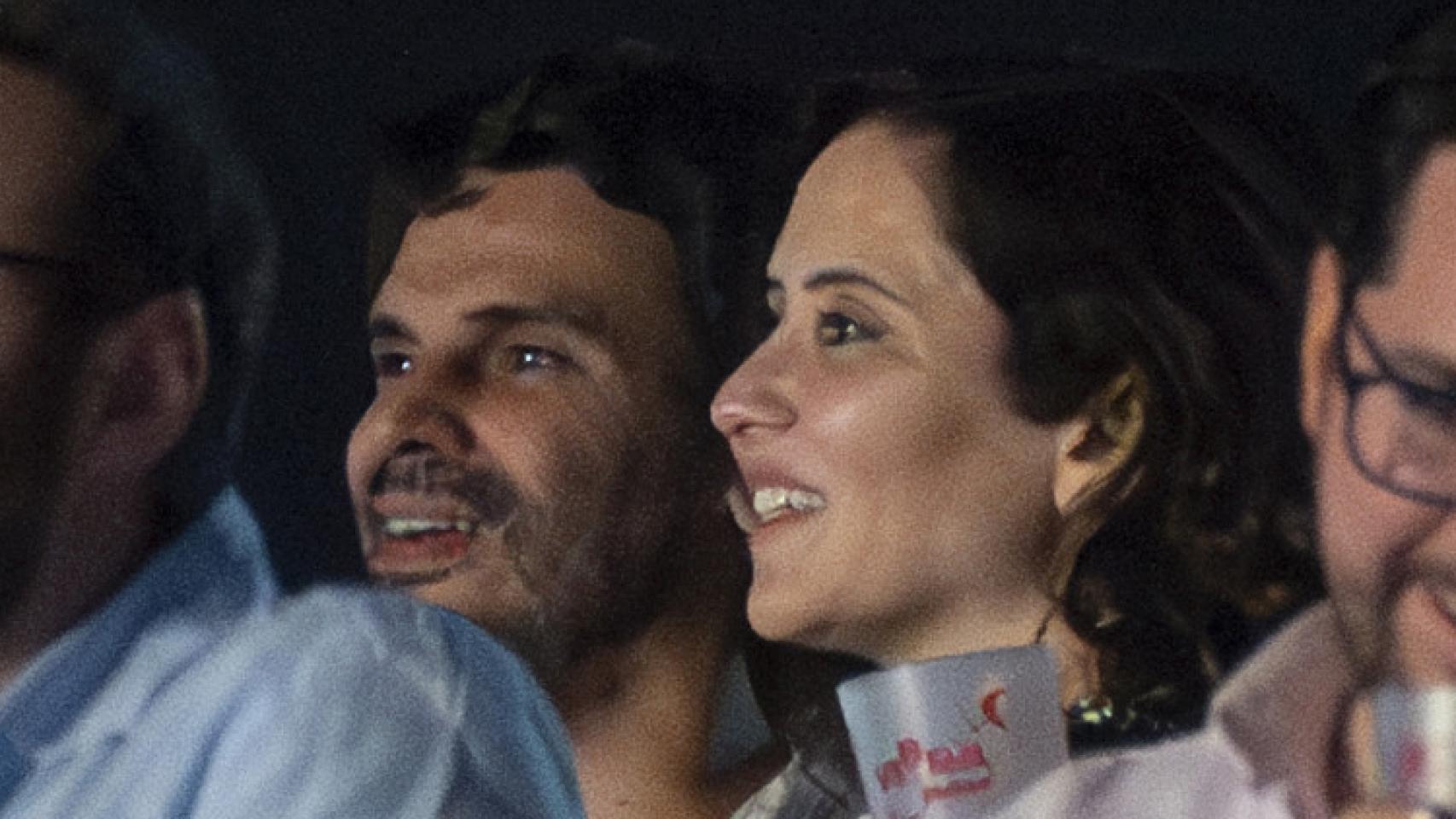 Isabel Díaz Ayuso y su novio, Alberto González, en el Festival Mad Cool 2023.