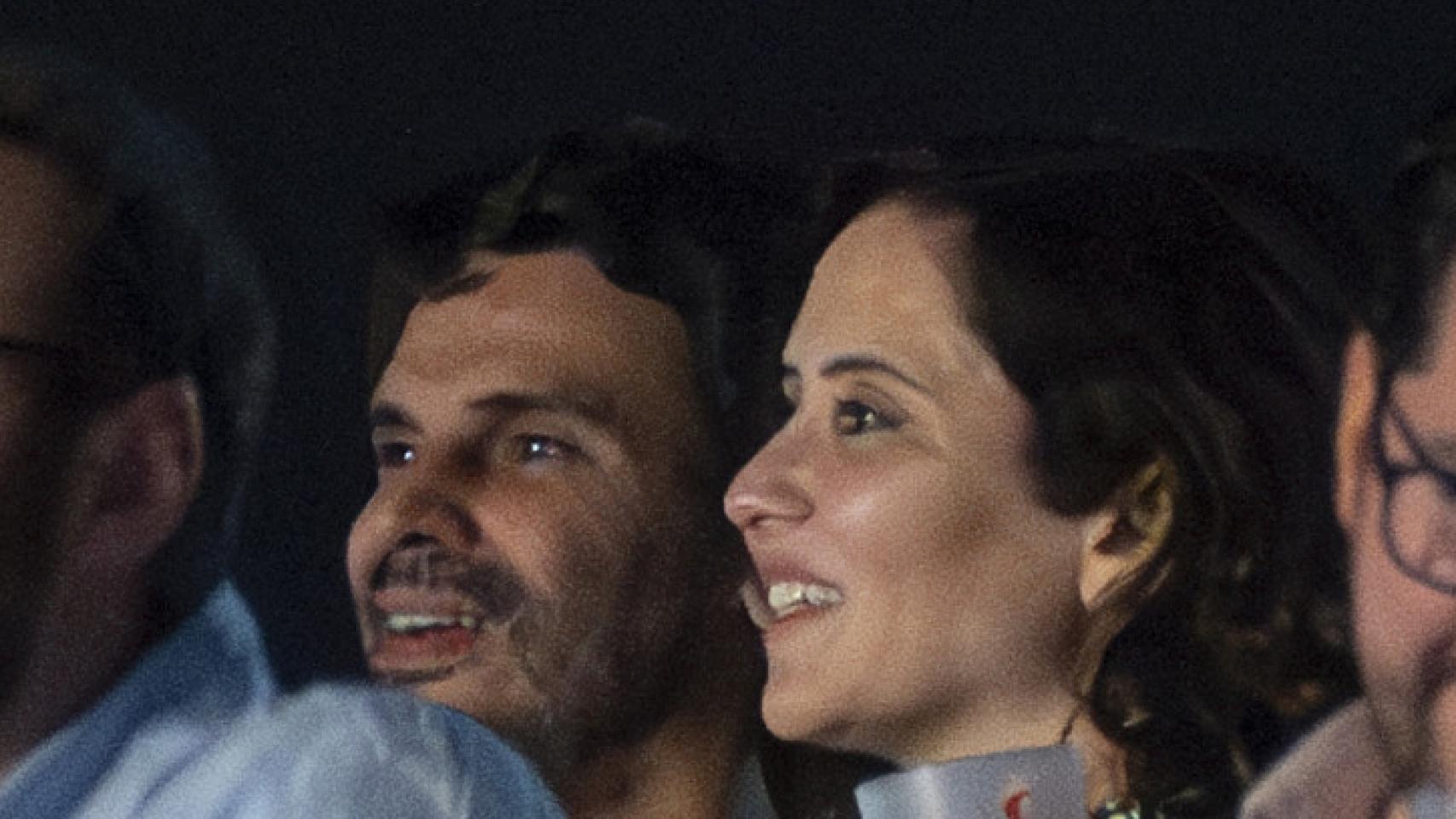 Isabel Díaz Ayuso y su novio, Alberto González, en el Festival Mad Cool 2023.