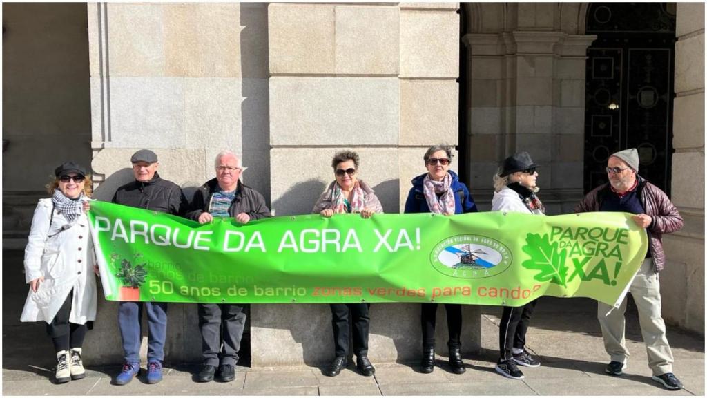 Protesta de los vecinos/as del Agra do Orzán este jueves
