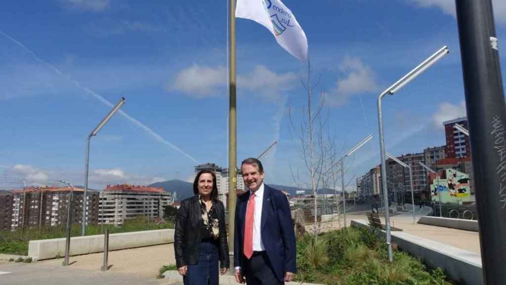 Entrega de la bandera azul para la Senda de la Ribera del río Lagares.