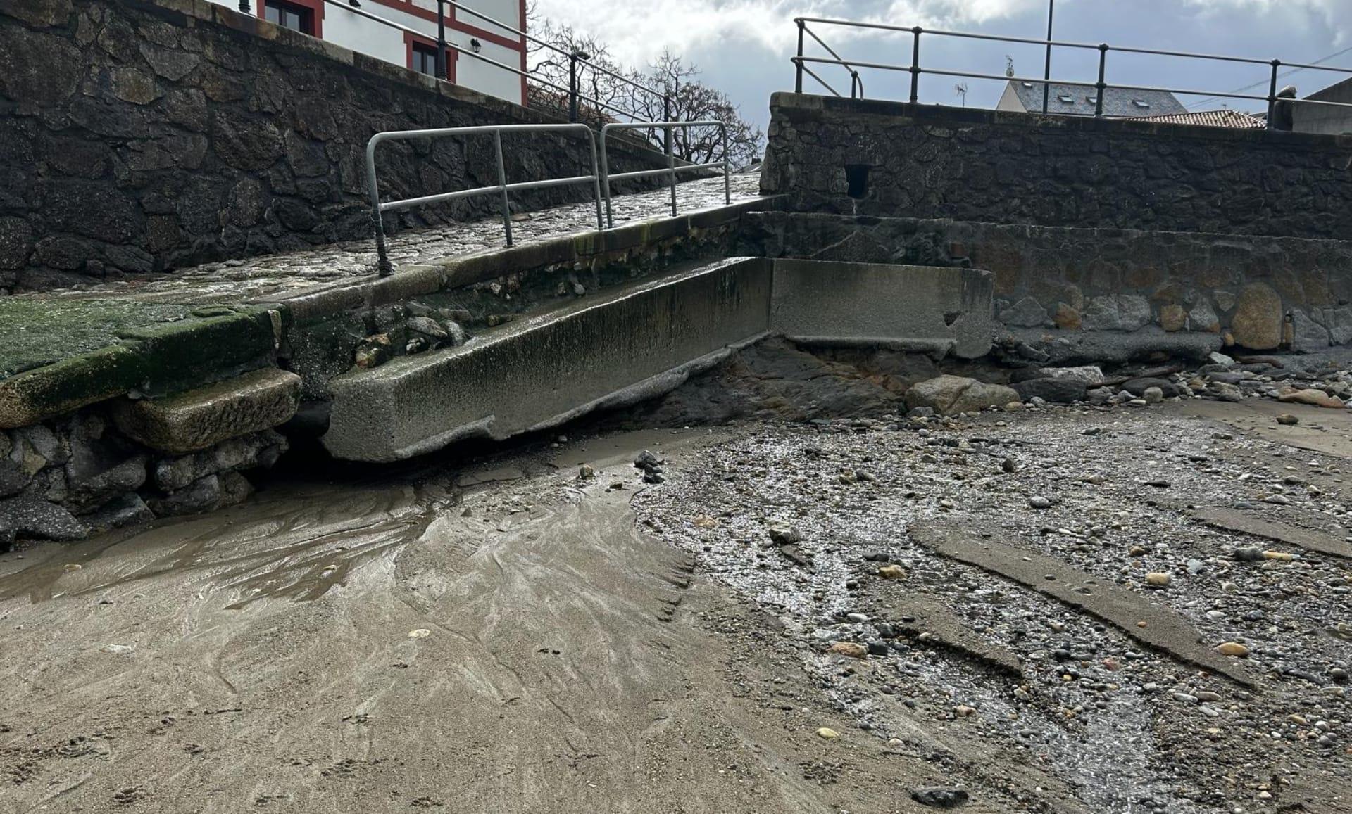 Paseo marítimo de Santa Cruz (Foto: PP de Oleiros)