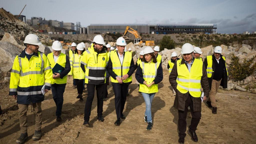 El presidente de la Xunta, Alfonso Rueda, en el polígono de Morás.