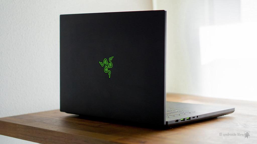 Portátil Razer Blade 16.