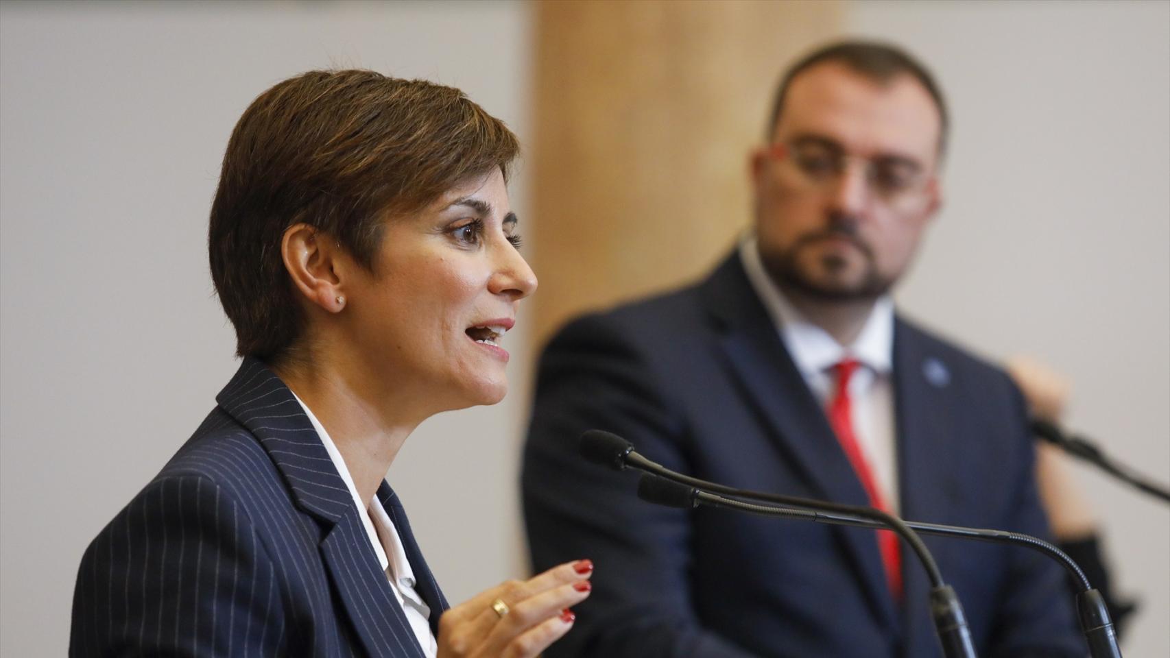 La ministra de Vivienda, Isabel Rodríguez, junto con el presidente de Asturias, Adrián Barbón, en una foto de archivo.
