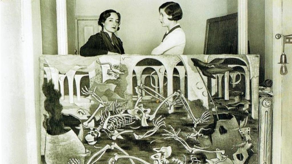 Maruja Mallo y Josefina Carabias.