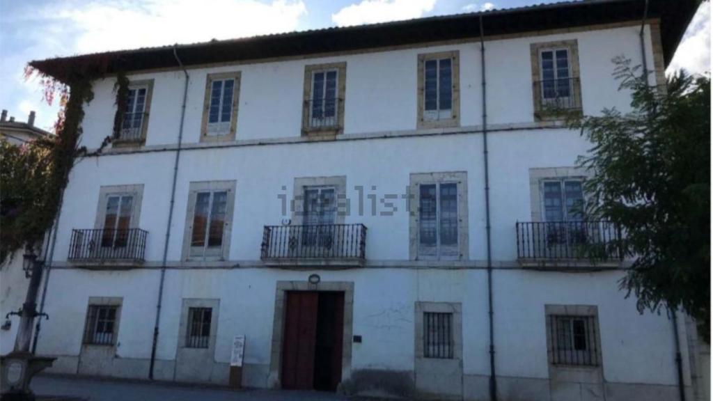 La fachada del palacete de la suegra de Esperanza Aguirre.