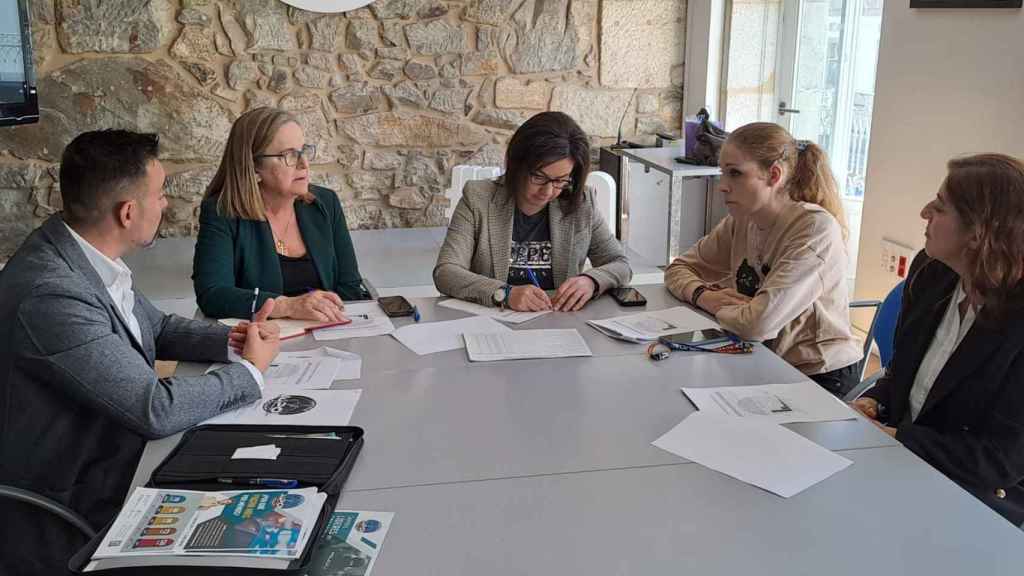 Reunión entre el PP y representantes de Juspol