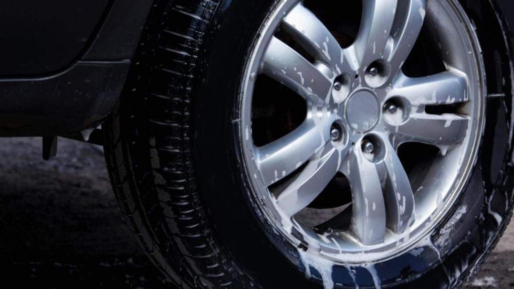 Imagen de archivo de unas llantas limpias.