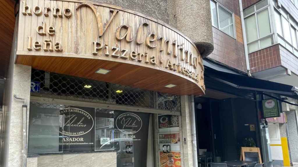 Fachada del asador Valentino tras el incendio.