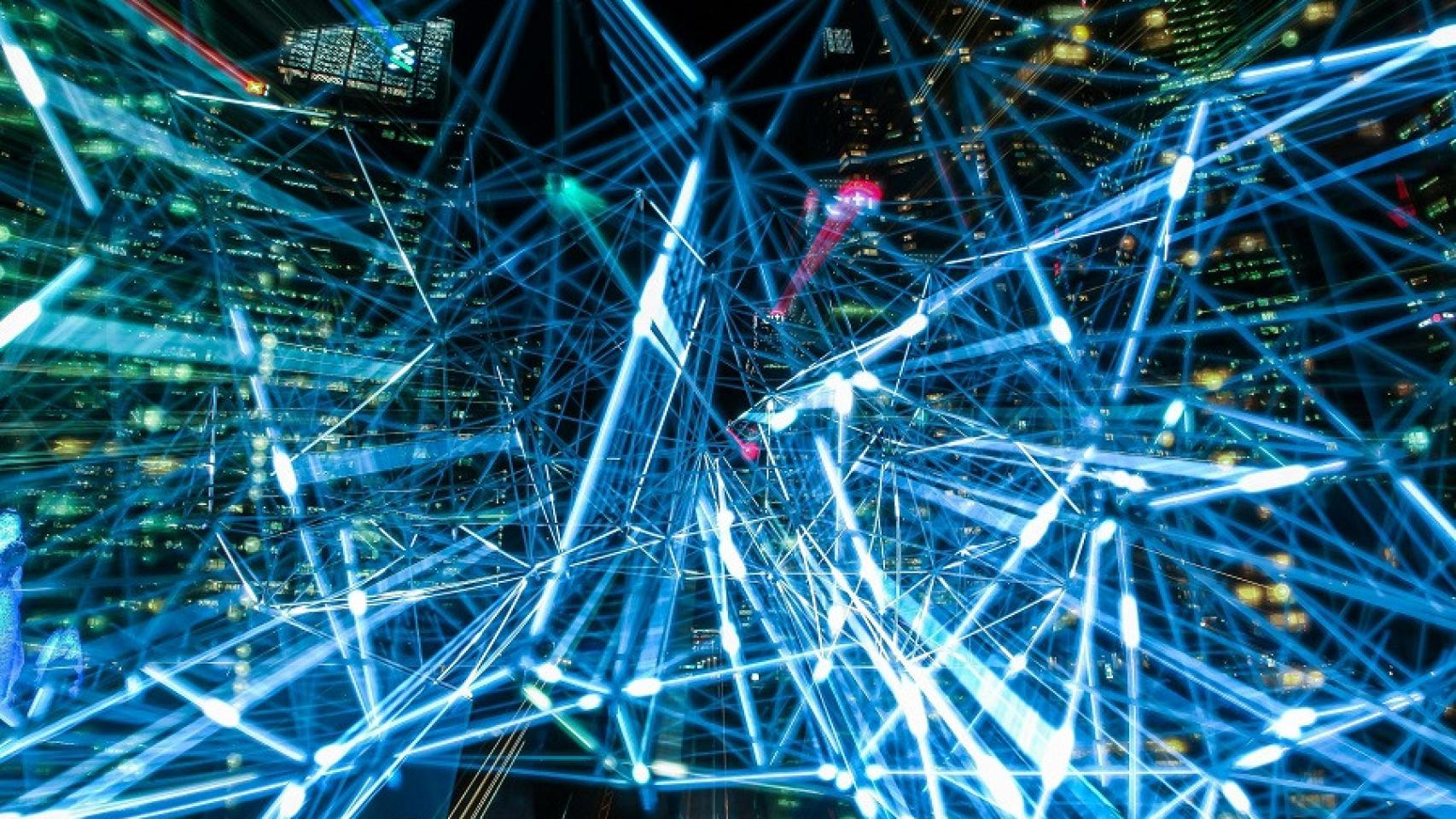 Fotografía secuencial de luces azules. Imagen: Pexels/Pixabay