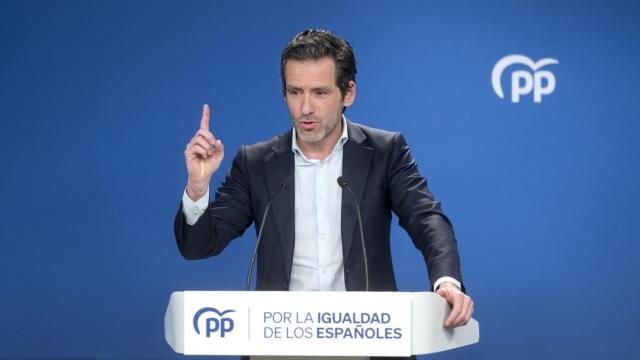 El portavoz del PP, Borja Sémper, este lunes en rueda de prensa.