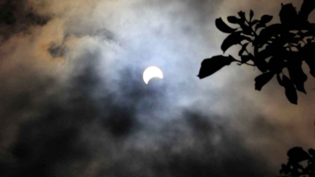 Eclipse parcial de sol.