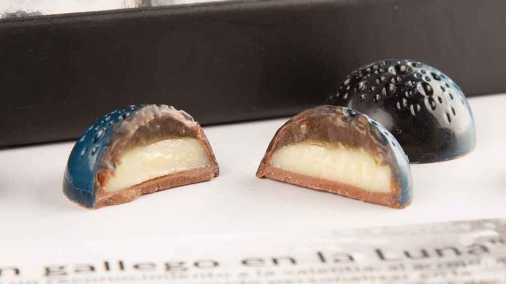 ‘Un gallego en la luna’ de Viena Capellanes.