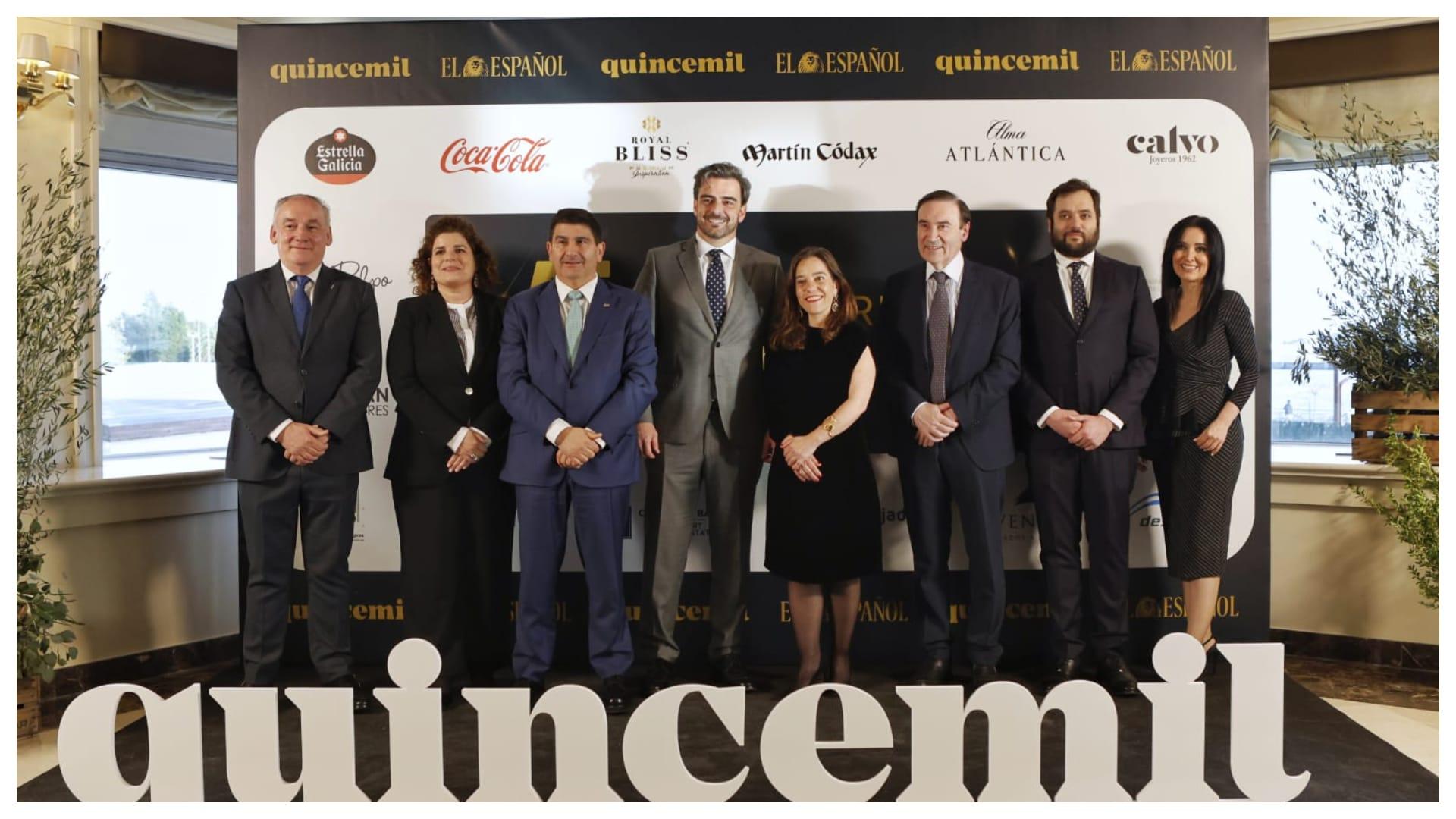 Miguel Lorenzo (PP Coruña); María Rivas (Subdelegada del Gobierno); Pedro Blanco (Delegado del Gobierno); Diego Calvo (vicepresidente de la Xunta); Inés Rey (alcaldesa de A Coruña); Pedro J. Ramírez (director del EL ESPAÑOL); Pablo Grandío (director de Quincemil); Cruz Sánchez de Lara (vicepresidenta de EL ESPAÑOL)