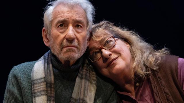 José Sacristán y Ana Marzoa en 'La colección', en el Teatro de La Abadía