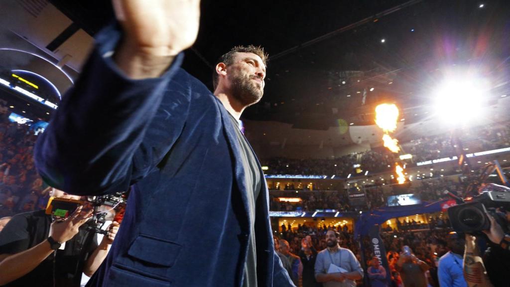 Marc Gasol emocionado en la ceremonio de retirada del 33 en Memphis Grizzlies