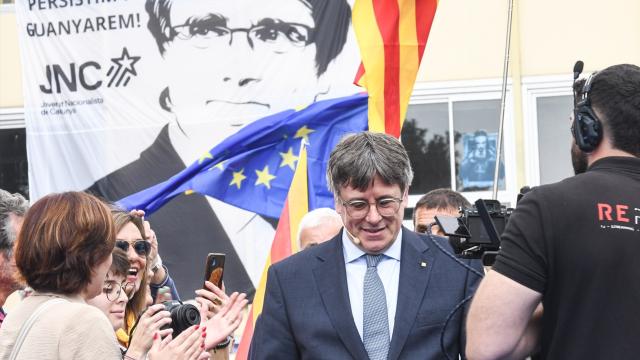 El prófugo Carles Puigdemont, durante un acto de Junts la semana pasada en Elna (Francia).