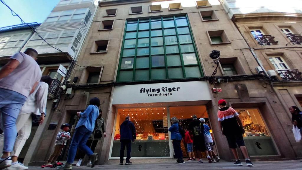 El banco hispano-suizo de A Coruña: una obra que guardaba un mural de Lugrís