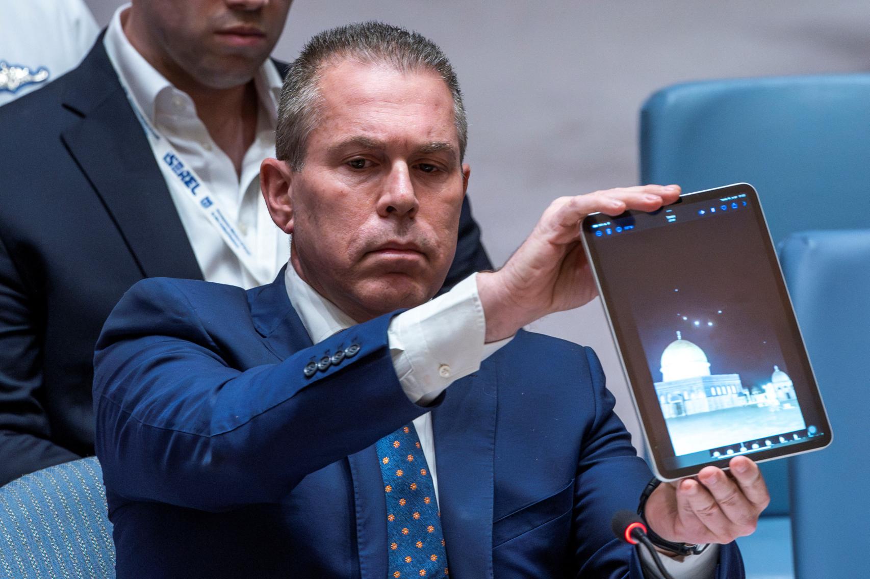 Gilad Erdan, el embajador de Israel ante la ONU, durante su intervención en la reunión del Consejo de Seguridad del 14 de abril.
