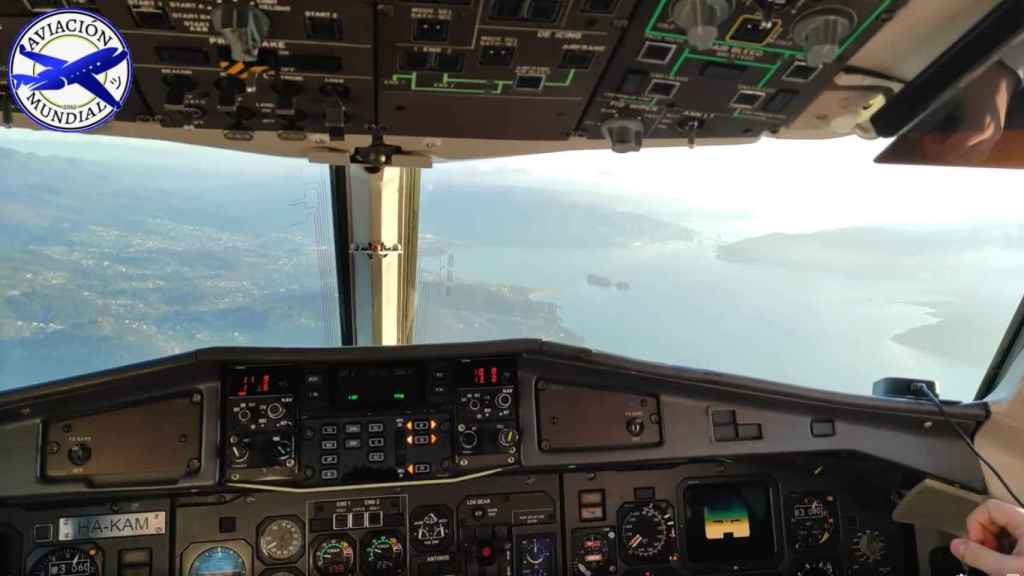 Captura del vídeo compartido desde la cabina de los pilotos.