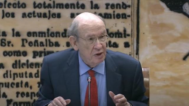 El catedrático de Derecho Penal Enrique Gimerbant, este martes en el Senado.