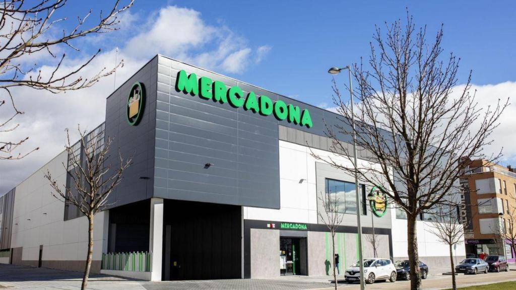 Fachada Mercadona.
