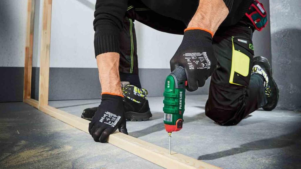 Atornilladora recargable con puntas intercambiables de Lidl