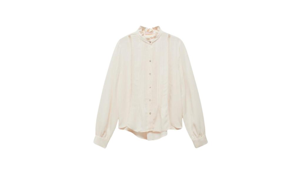 Camisa con ribetes de encaje, Mango (25,99 €).
