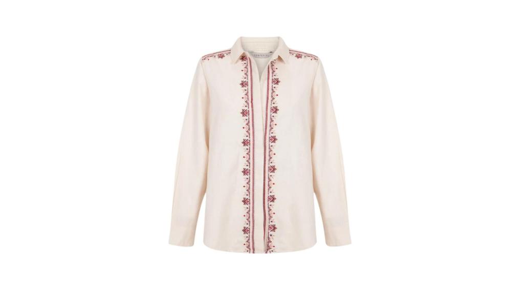 Camisa vaquera bordada, Cortefiel (29,99 €).