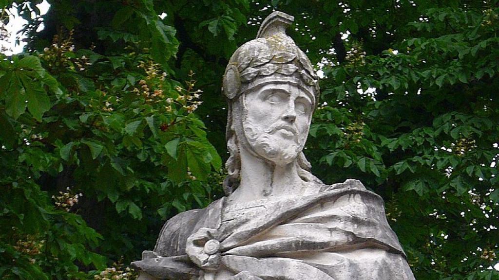 Estatua de Ataúlfo en el parque de la Florida. Vitoria.