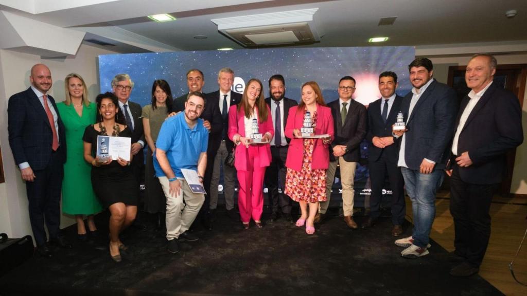 Vegalsa-Eroski y AJE Galicia avanzan en el impulso del talento joven con el ‘Accésit RSC’