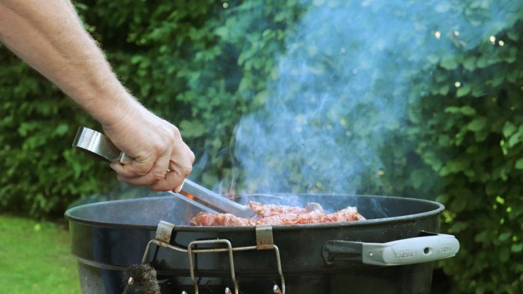 Imagen de archivo de una barbacoa.