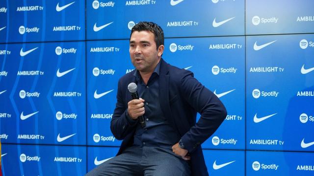 Deco, durante su presentación como director deportivo del FC Barcelona.