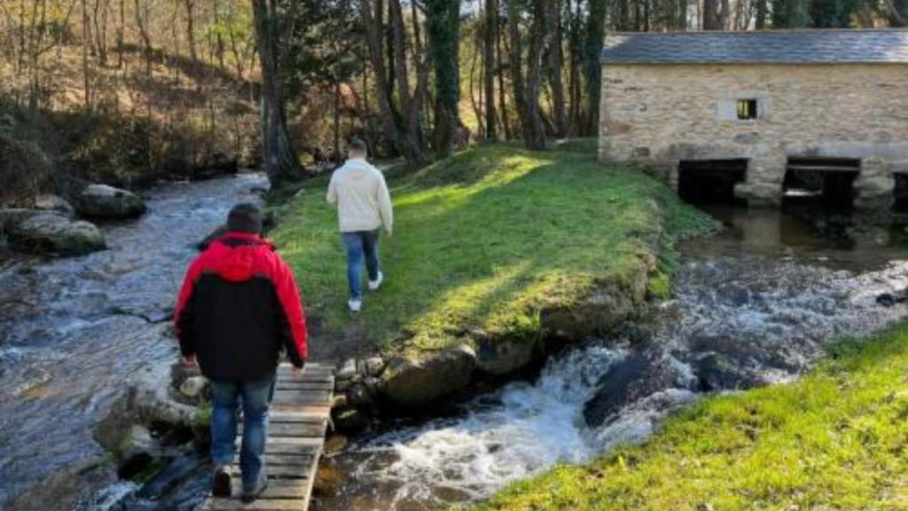 Ruta Río de Lava-Muiño do Medio