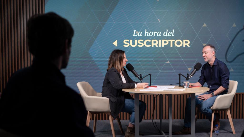 Puri Beltrán y Cristian Campos, durante la grabación de 'La Hora del Suscriptor'.