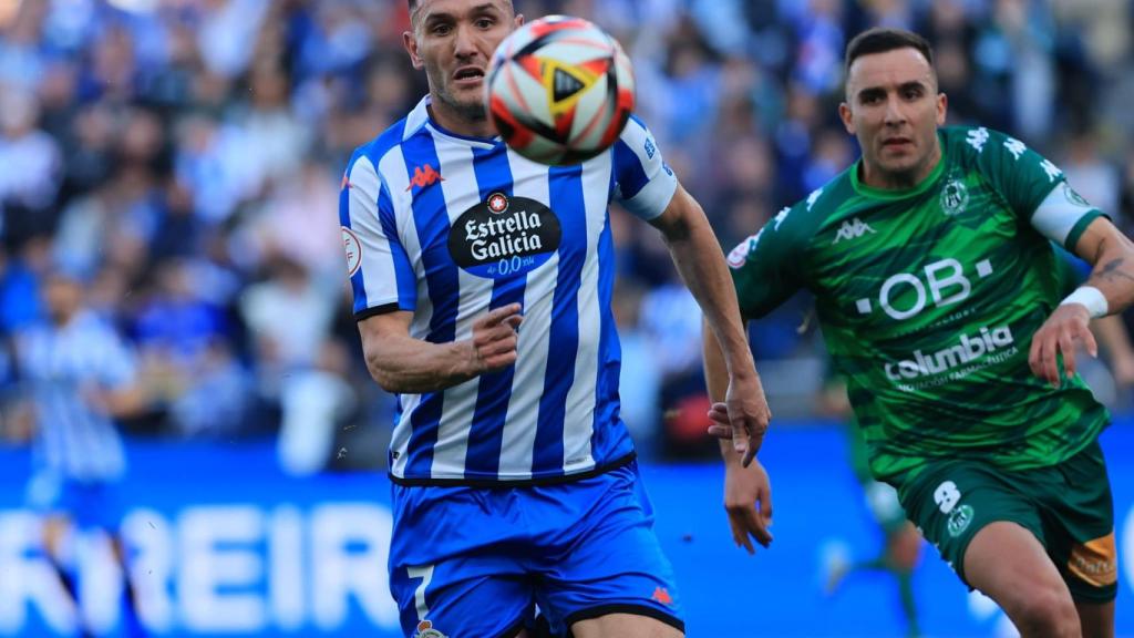 Lucas Pérez en un partido contra el Arenteiro