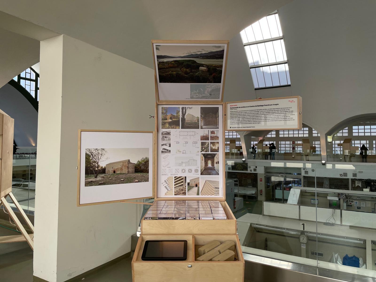 Muestra Me-dio Pla-zo, de la XVI Bienal Española de Arquitectura y Urbanismo, en el Mercado de San Agustín