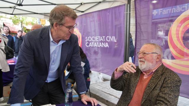 El líder del PP, Alberto Núñez Feijóo, con el filósofo, Fernando Savater, en una imagen reciente.