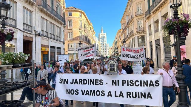 La concentración de empresarios de Málaga de este viernes.