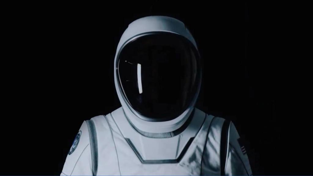 Nuevo traje EVA de SpaceX.