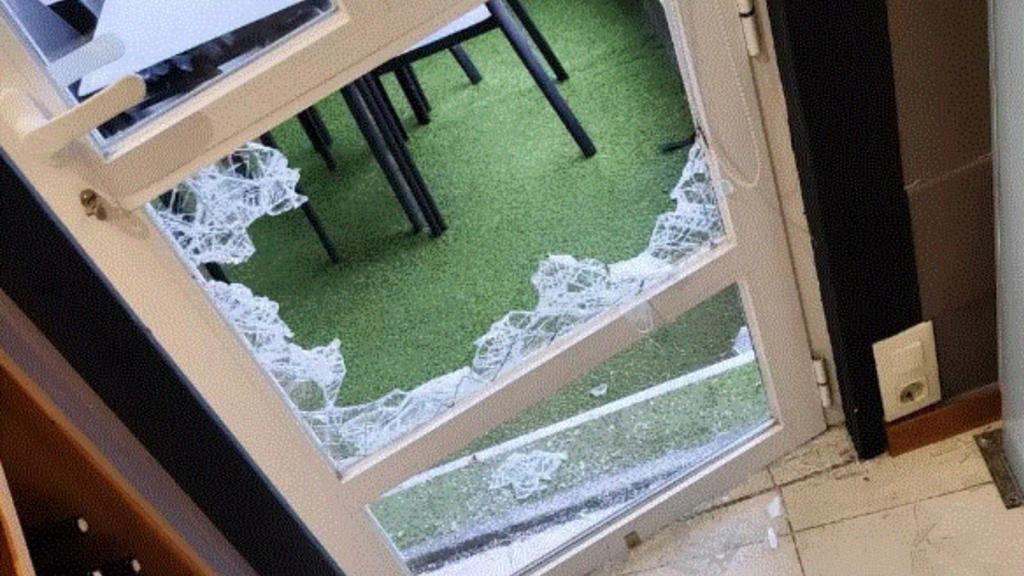 Desperfectos en el restaurante Di Paolo.