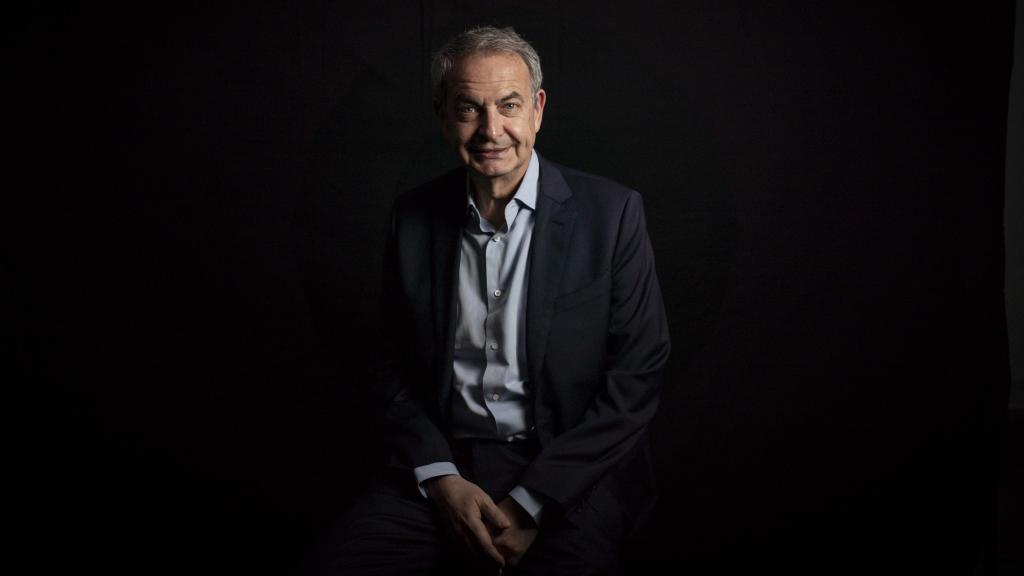 Zapatero: "Es muy interesante lo de la amnistía y los siete votos.  'Democracia antes que verdad'. La democracia es resolver conflictos con  acuerdos"